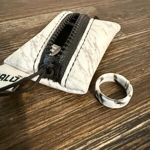 Women’s Marble QALO Ring